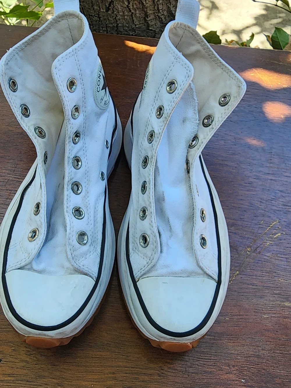 Converse Run Star Hike High Top White Black Platform Lug Sole Sneakers 5.5